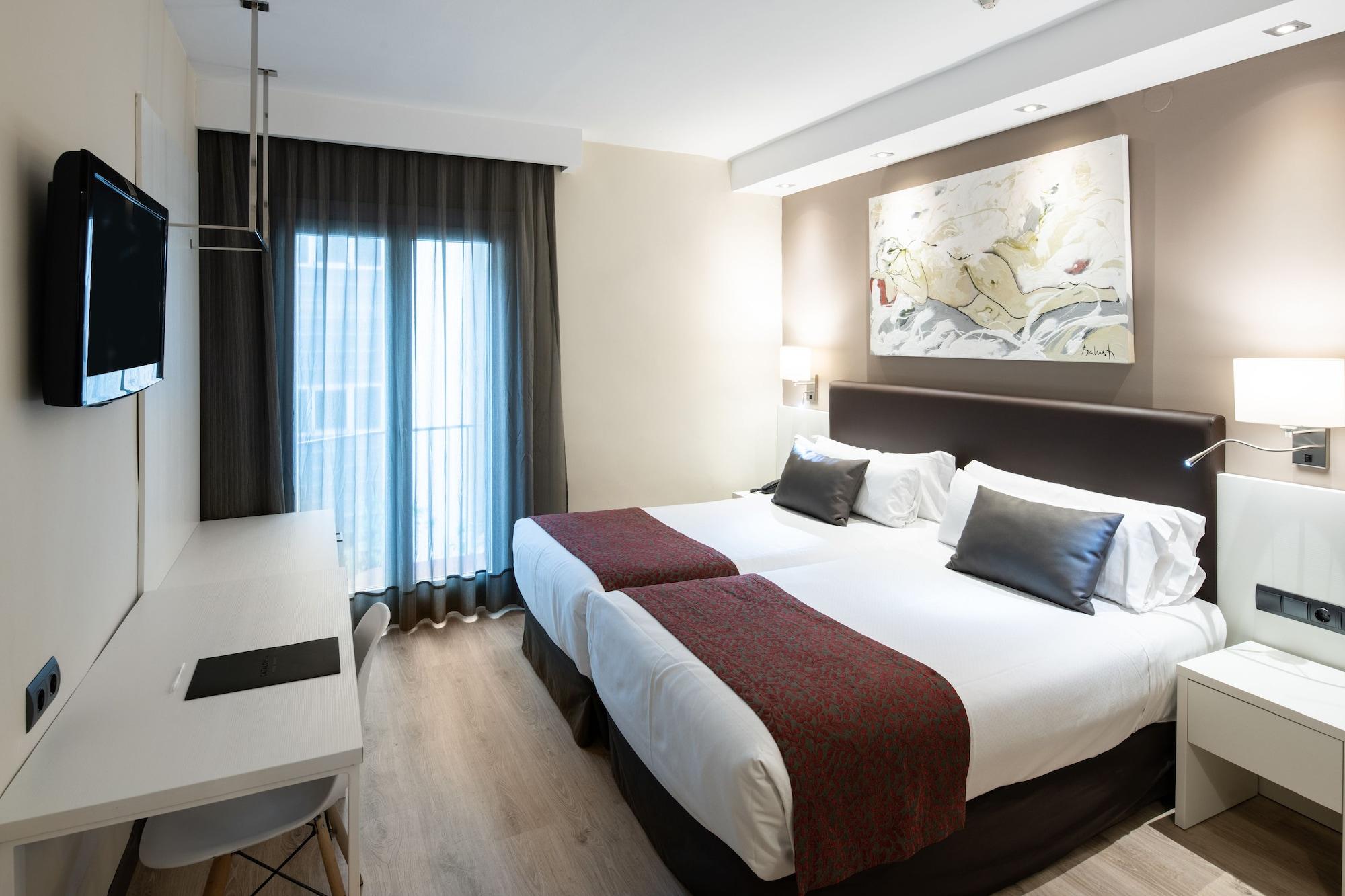 Hotel Catalonia Castellnou Barcelona Exteriér fotografie