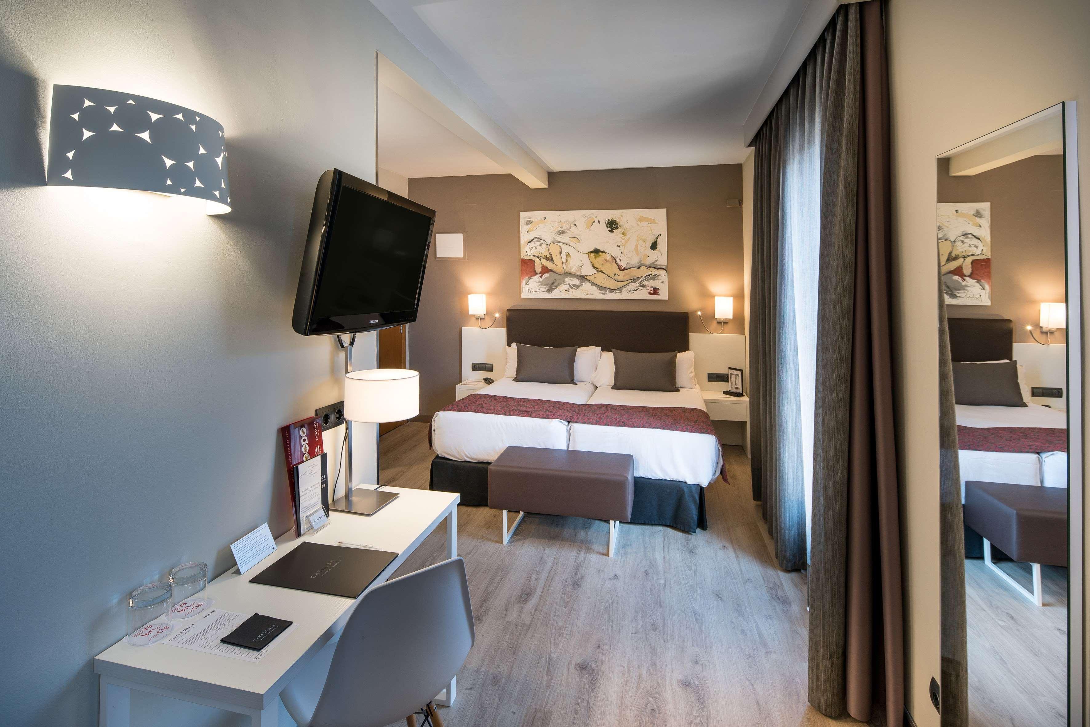 Hotel Catalonia Castellnou Barcelona Exteriér fotografie
