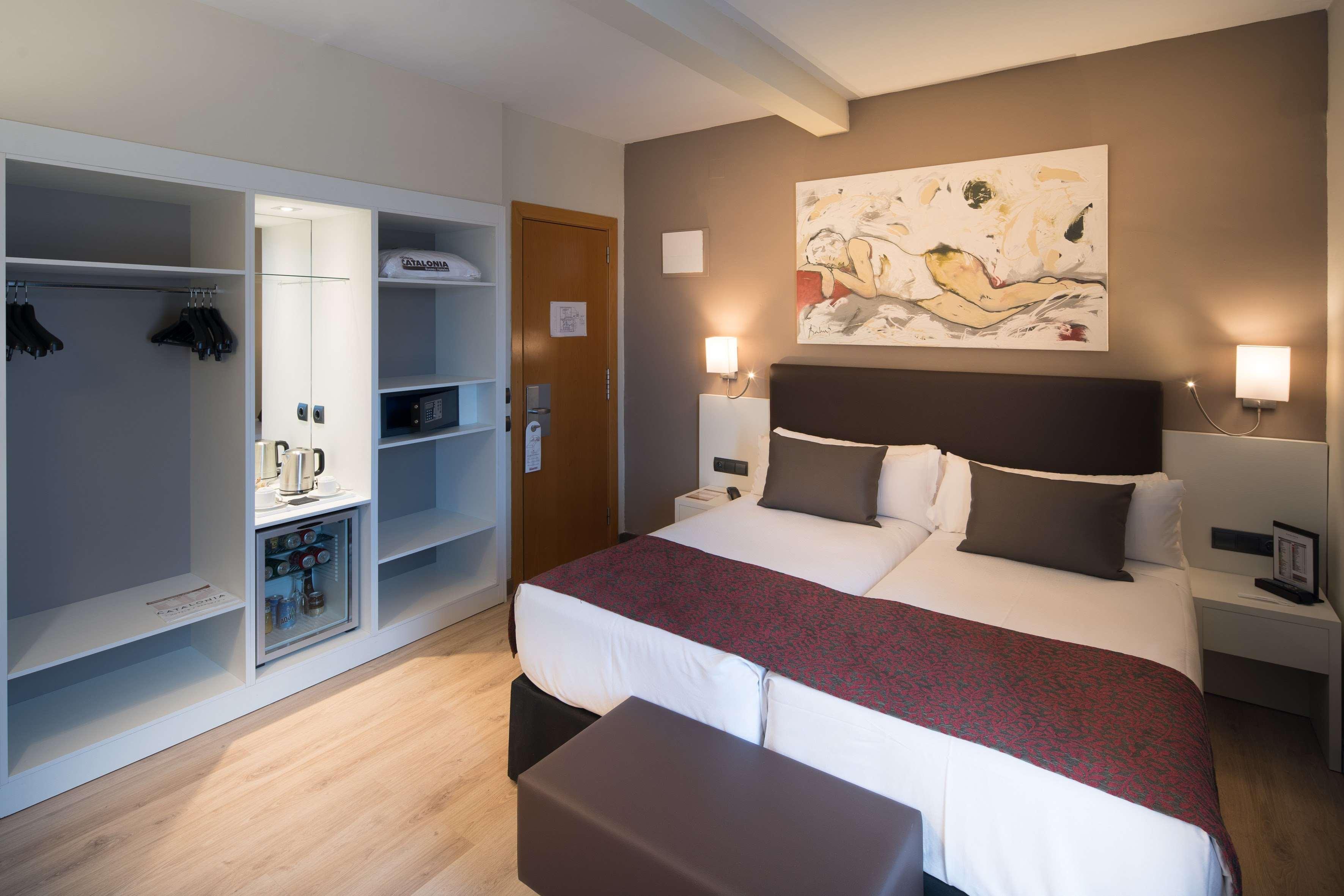 Hotel Catalonia Castellnou Barcelona Exteriér fotografie