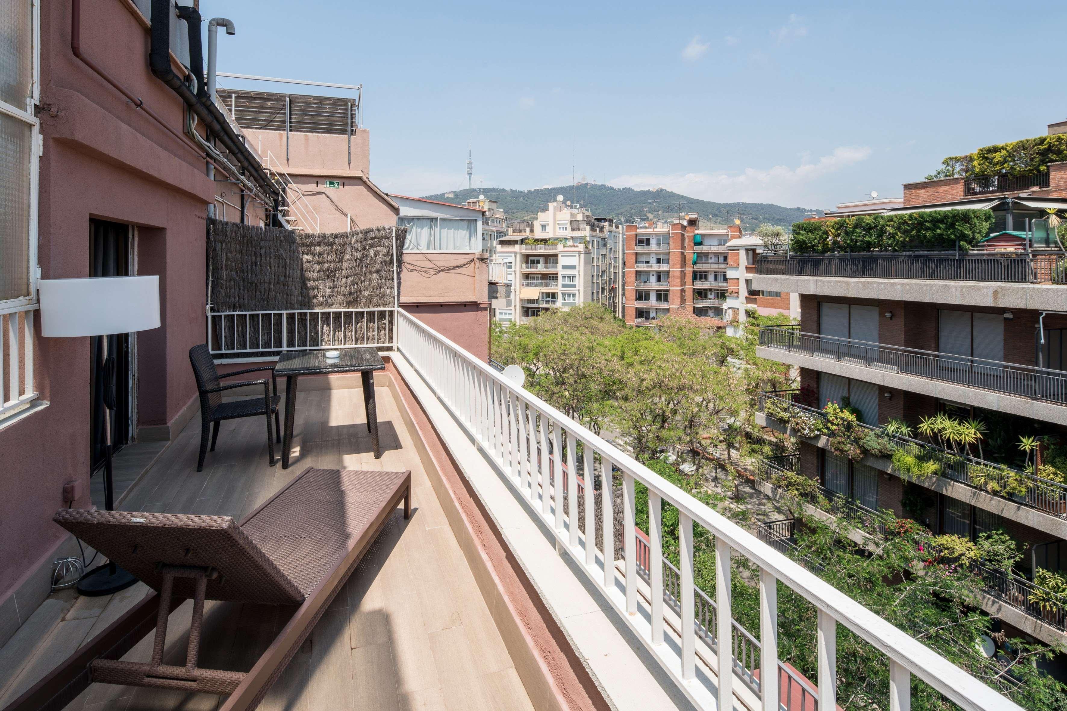 Hotel Catalonia Castellnou Barcelona Exteriér fotografie